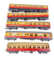 Rake Of 5X Tri-ang Hornby OO Gauge BR Crimson Cream Mk1 Passenger Coaches Unbox.