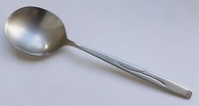 Vtg Oneidacraft Deluxe VANESSA soup spoon satin stainless 7⅛in 18.2cm