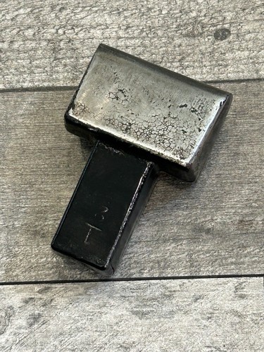 Curved vee stake anvil - curved,