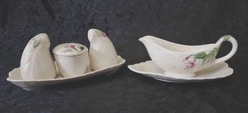 Crown devon vintage sauce boat - devon,