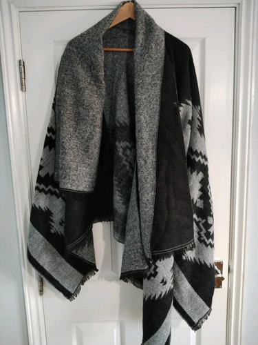 Kurt muller poncho - poncho, with