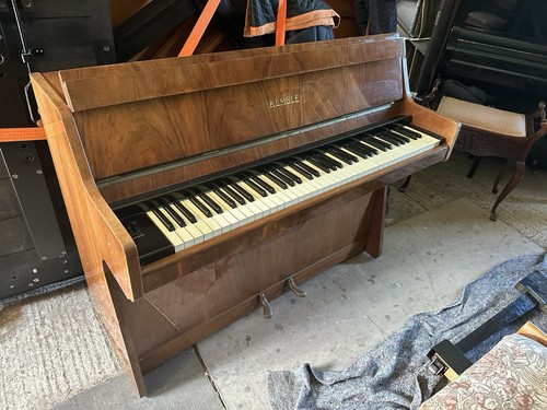 Kemble compact upright - compact,
