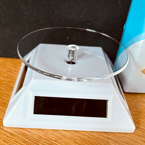 Solar display powered - solar,