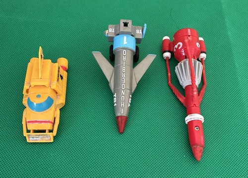 Vintage thunderbirds 3 and - thunderbirds,