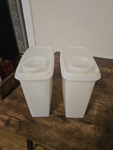 Vintage tupperware cereal - tupperware,