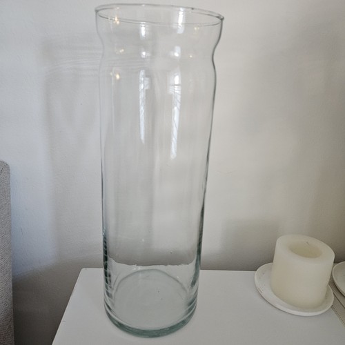 Tall clear glass - tall, straight