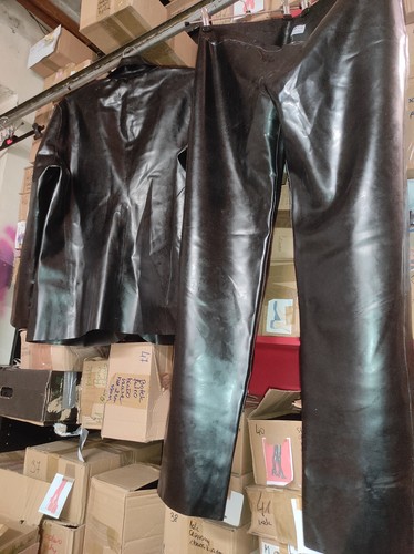 Suit naturalatex 100 rubber - naturalatex, 100%