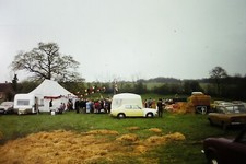 NISSAN BLUEBIRD & OTHER CARS, CARAVANS - Original 35mm SLIDE (c1975)