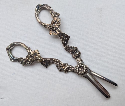 Vintage silver plated grape - silver,