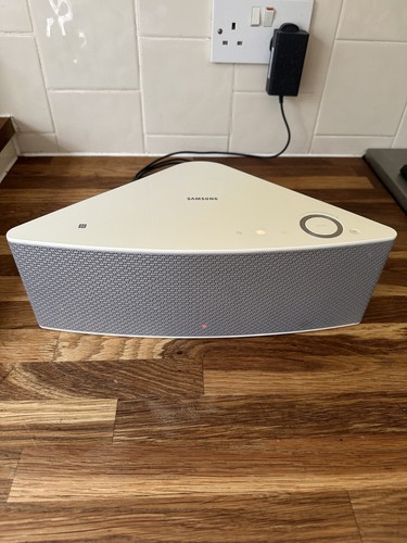 Samsung white bluetooth - samsung, m5