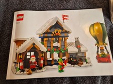 LEGO 10339 Icons Santa's Post