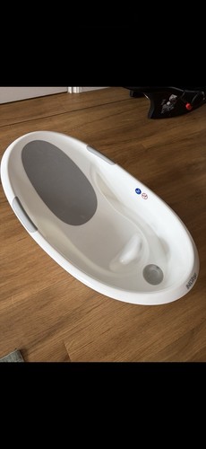 Nuby baby bath tub - nuby,