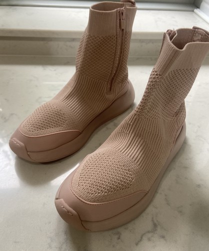 Fantastic condition zara girls - fantastic,