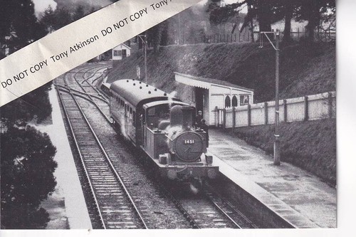 Bampton railway station - station,
