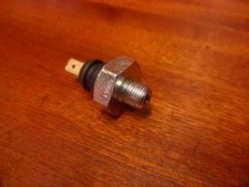 RENAULT 5 GT TURBO NEW OIL PRESSURE WARNING LIGHT SENSOR FOR LATER MODELS
