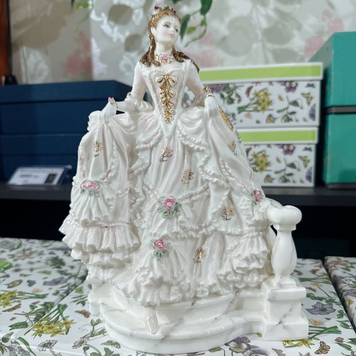 Royal doulton cinderella - cinderella, large