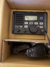 icom IC-M503 VHF Radio With DS-100 DSC Controller And Additional Command Mic