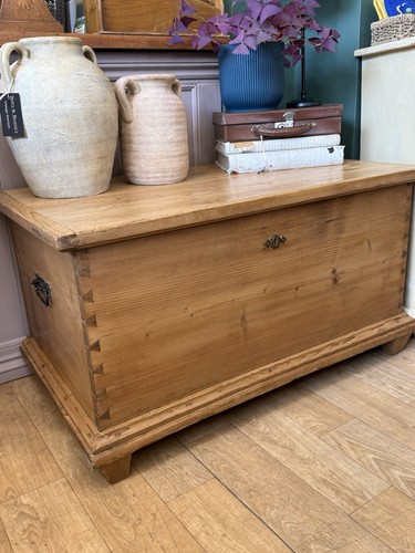 Antique pine trunk chest - trunk, /