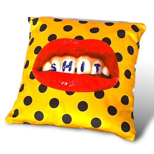 Cushion seletti t insert - x1, sh*t