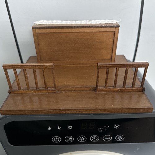12th scale dolls - scale, house