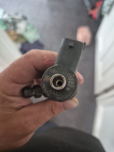 Diesel fuel injector - diesel, vivaro
