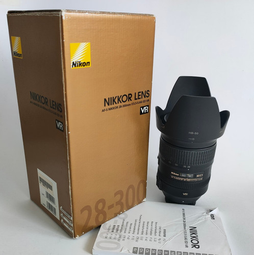 Nikon nikkor 28 300mm - af-s,