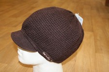 oakley womens beanie peaked