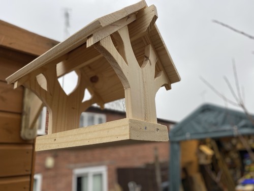 Bird feeding table wall - feeding,