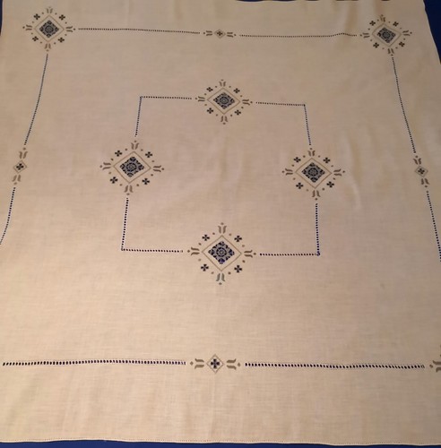 Pale apricot linen embroidered - pale,