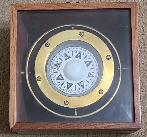 Antique brass compass - , 4"