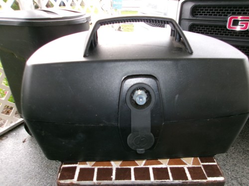 Large battery box magnetic - box, w/