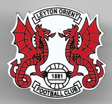 Leyton Orient Enamel Football Pin Badge  (ref: W&W001)