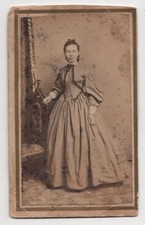 ANTIQUE CDV CIRCA 1860s R.A. LORD GORGEOUS YOUNG LADY IN FANCY DRESS NEW YORK