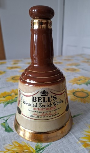 Bells whisky decanter with lid - whisky,