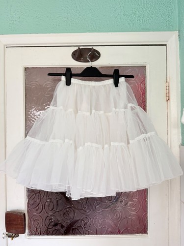 Flora white short - , petticoat