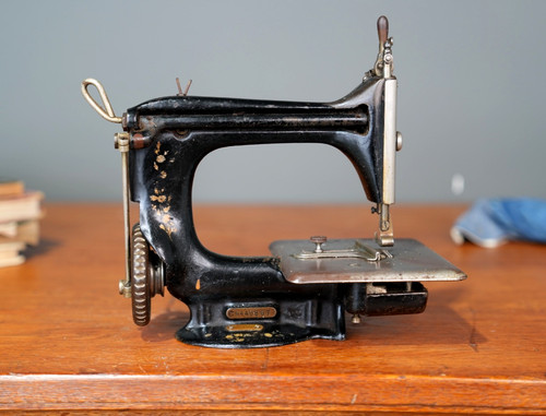 Antique singer sewing - antique,