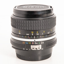 Nikon Nikkor 24mm f/2.8 Ai