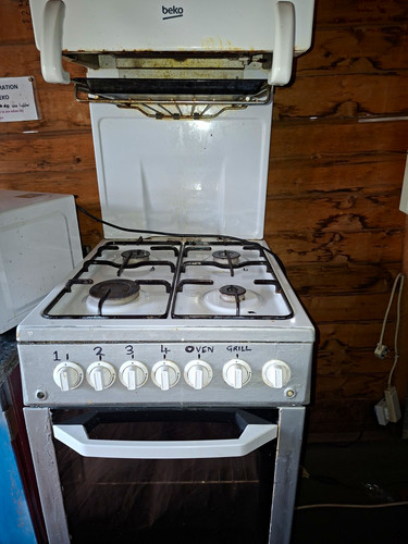 Beko freestanding lpg gas - lpg,