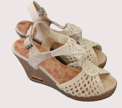 Mandarina crochet slingback