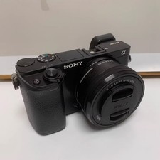 Sony Alpha A6000 24.3MP