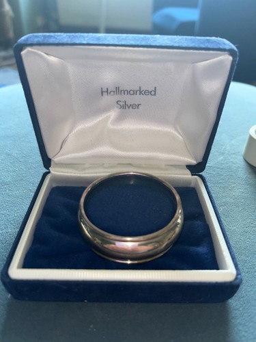 Cased hallmarked sterling - hallmarked,