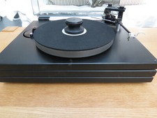 Well Tempered Classic record player turntable, shelf + extras.  Ex condition.