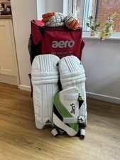 junior cricket set - bag pads