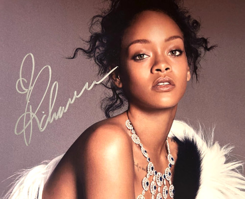 Rihanna signed 8x10 photo - signed, 8x10"
