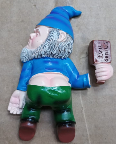 Drunk garden gnome - garden, statue