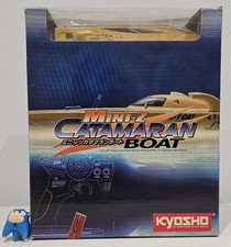 Kyosho Mini-Z Catamaran Boat