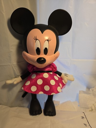 Minnie mouse disney store - mouse,
