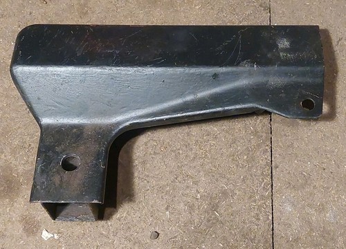 Rear subframe deflector - subframe,