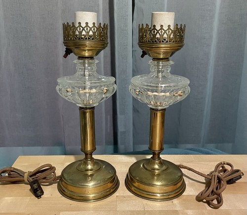 Pair antique vintage - of, glass