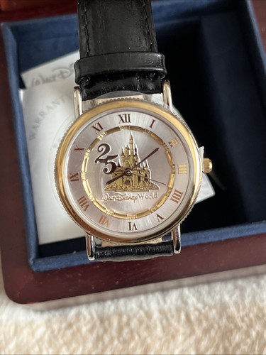 Rare collector disney world - collector's,